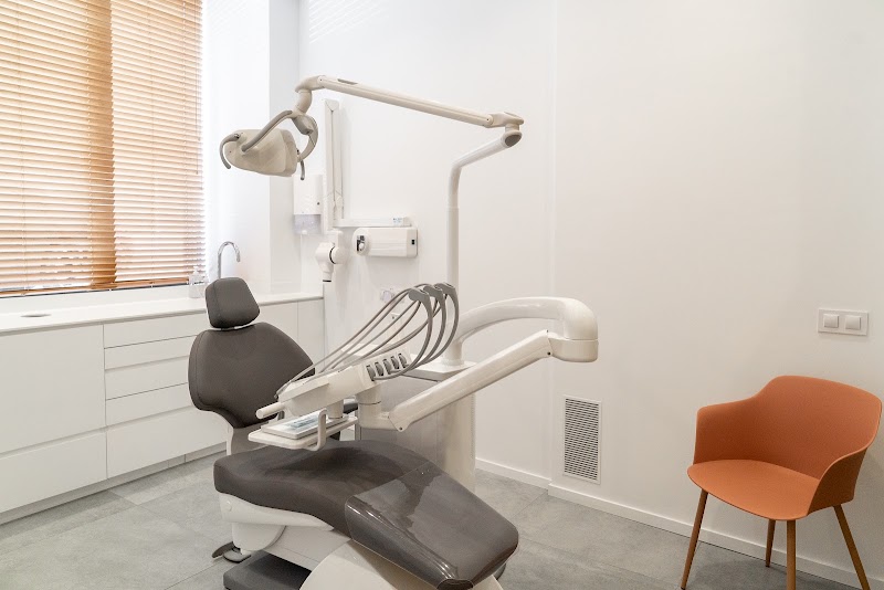 Interior de la clínica dental Prat & Ferrer en Mataró